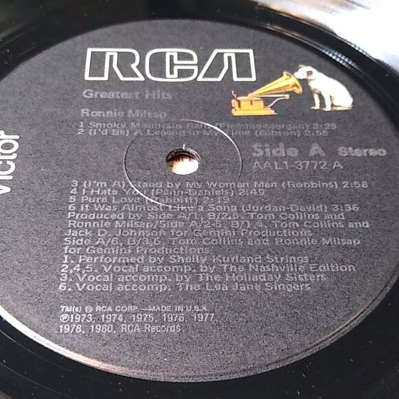 Ronnie Milsap Greatest Hits Vinyl Record - Picture 9 of 11